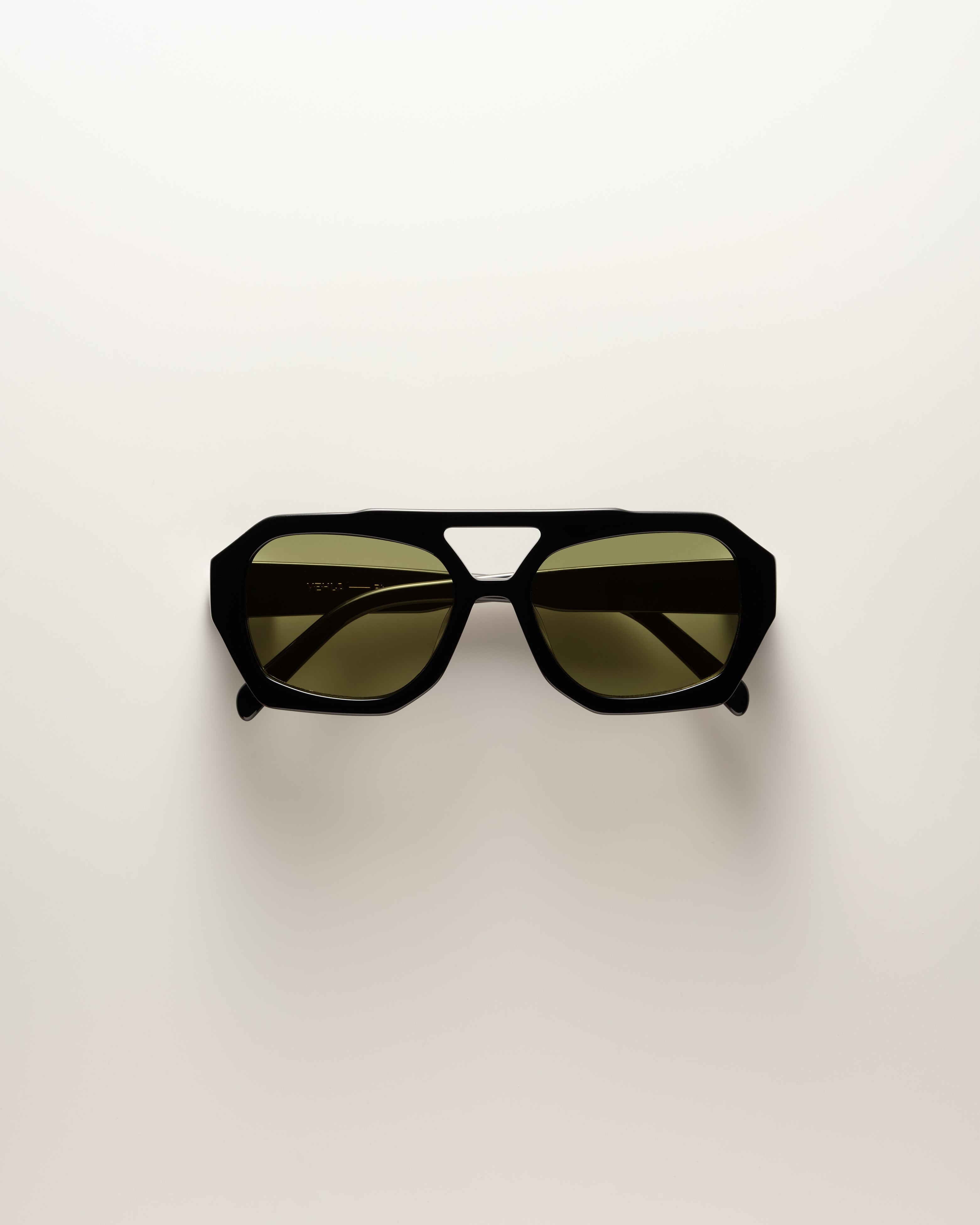 VEHLA River - Black/Khaki