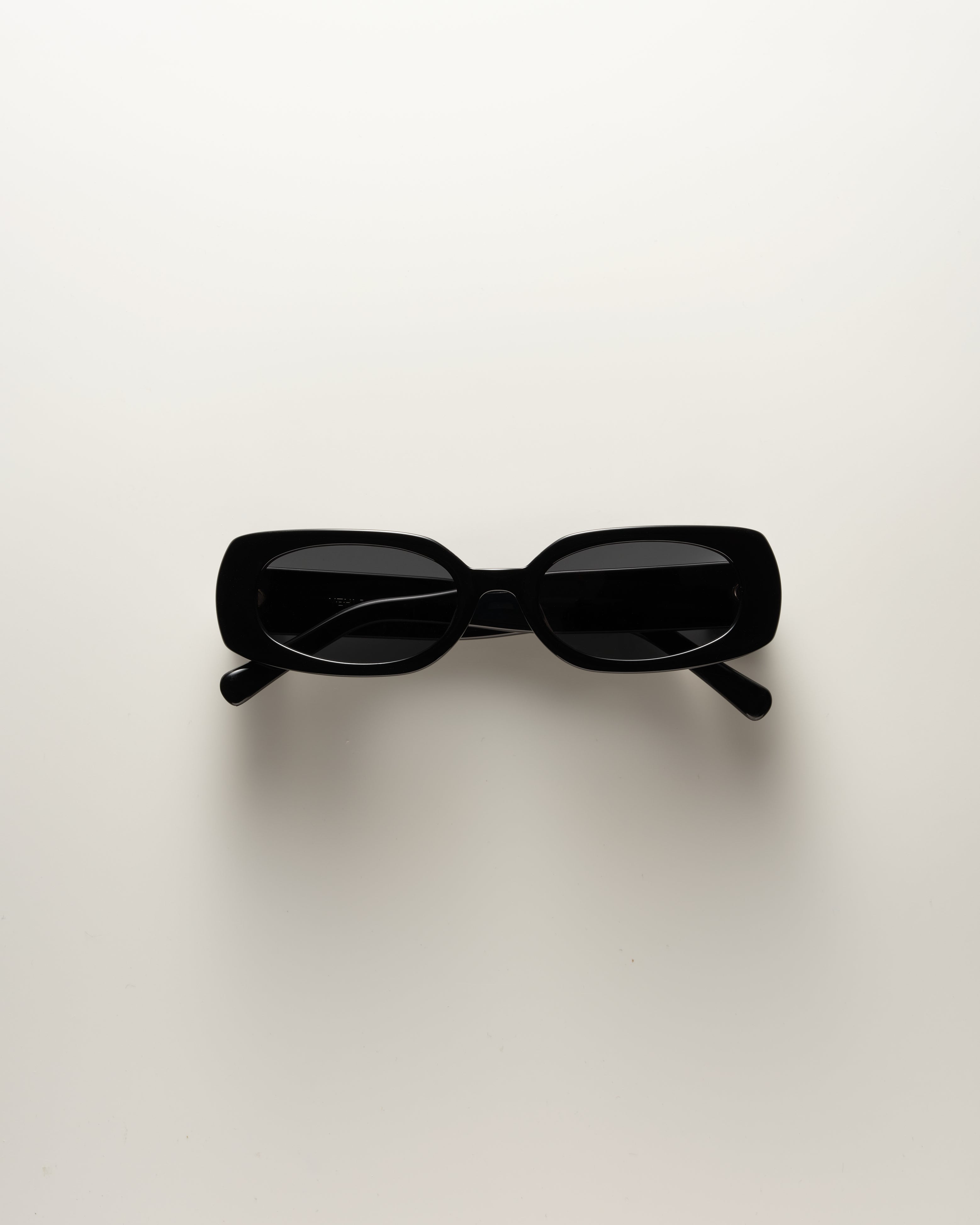 VEHLA Olsen - Black/Smoke