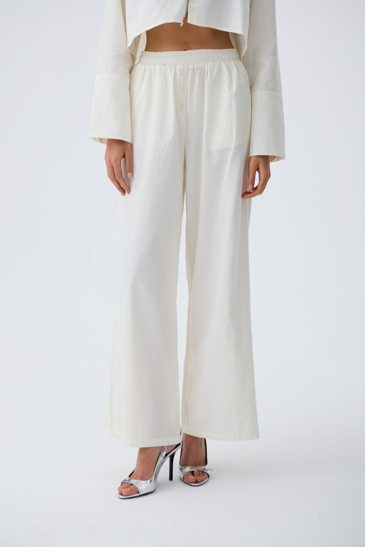 EASE PANTS ECRU