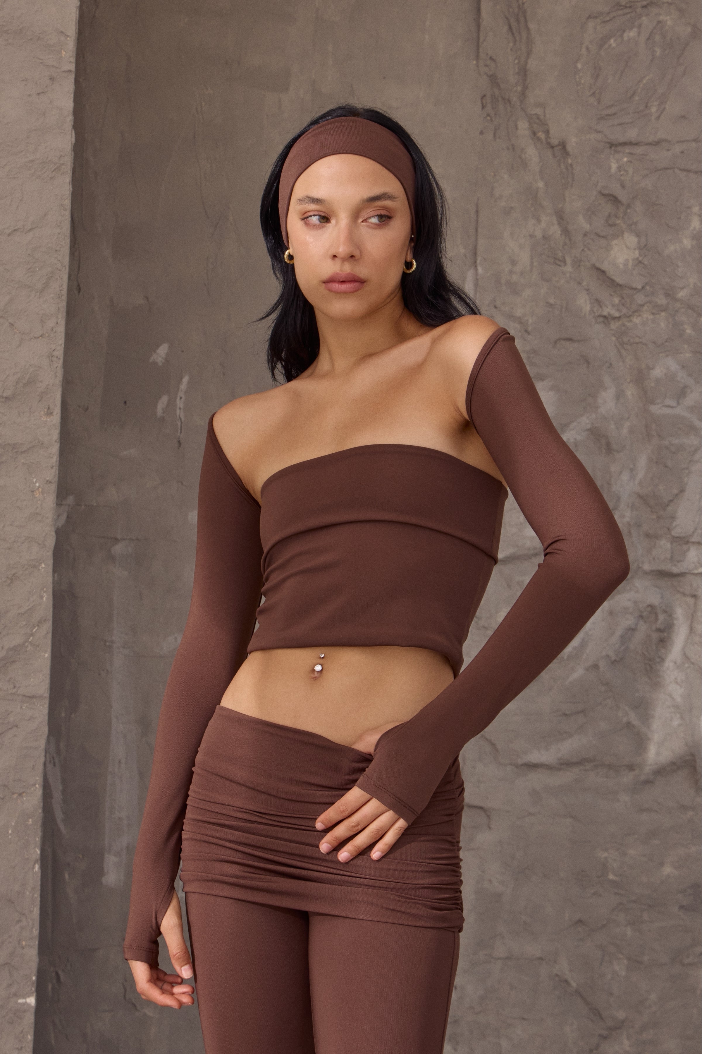 STRAPLESS TOP BROWN