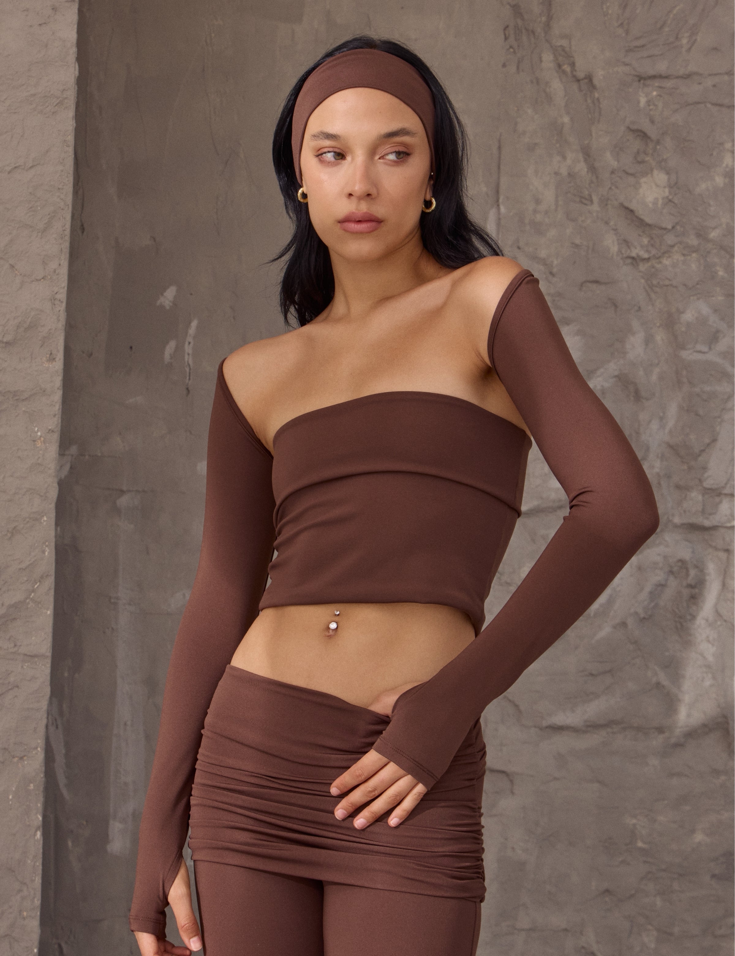 STRAPLESS TOP BROWN